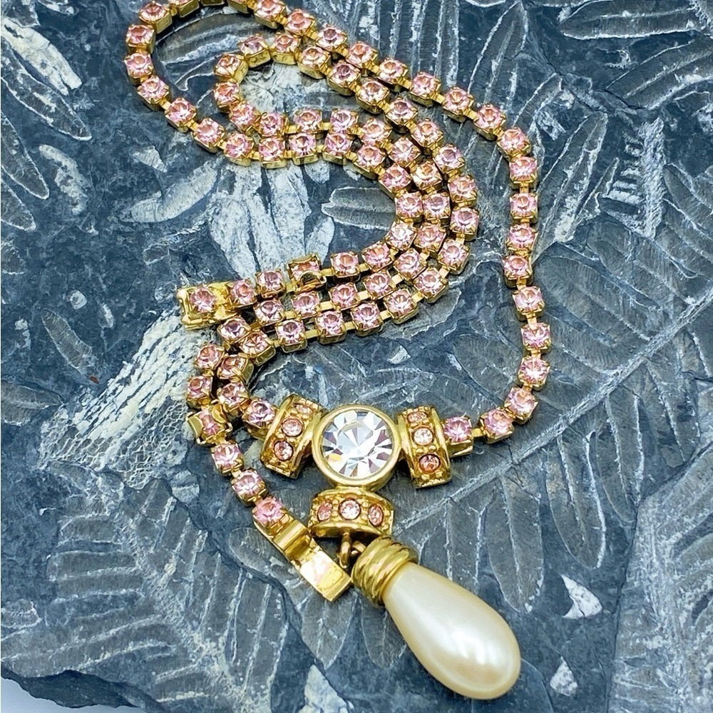 Elegant Gold and Pink Crystal Necklace